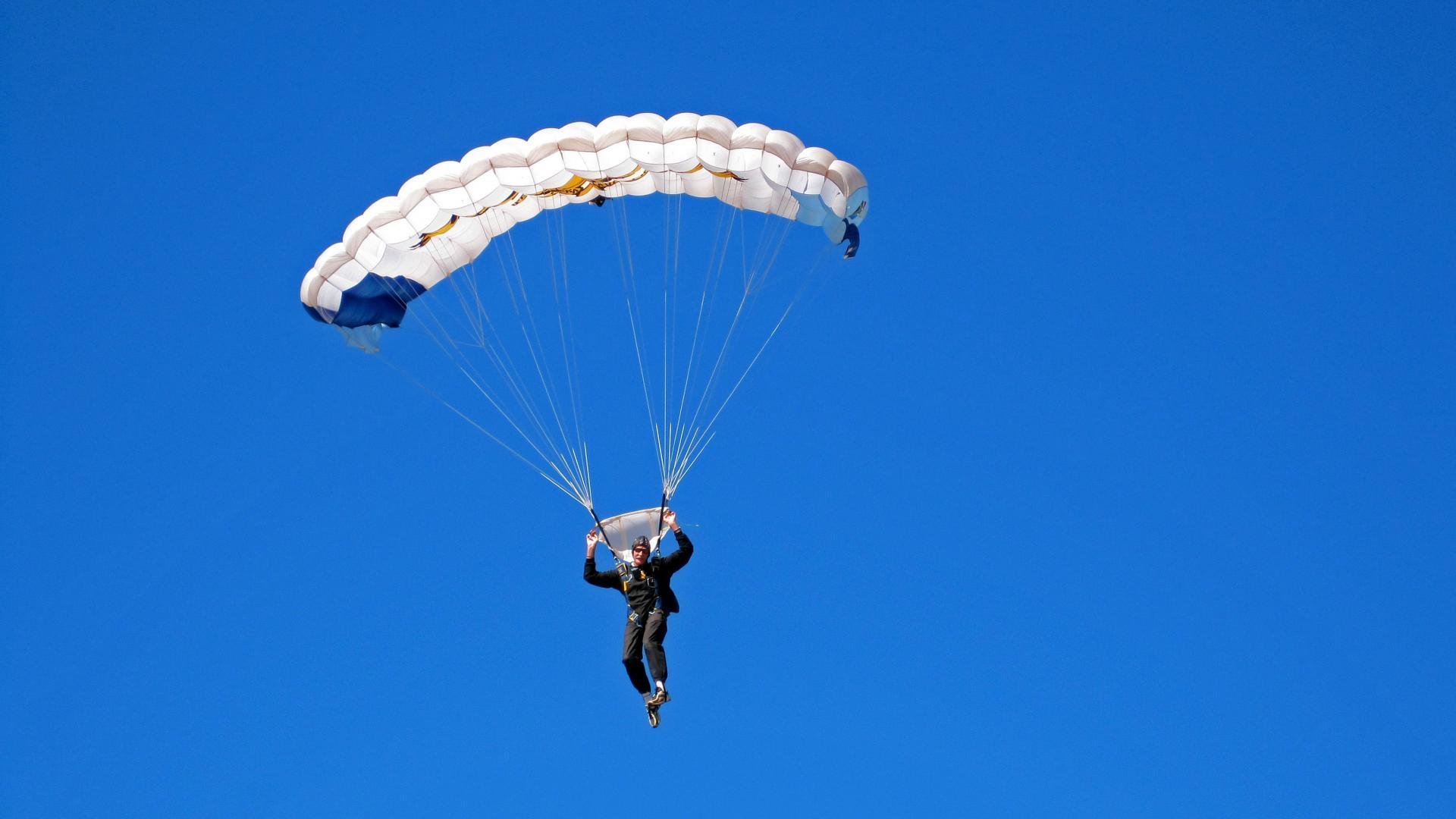 H队小组出线悬念持续,最后一轮见分晓,hle队员