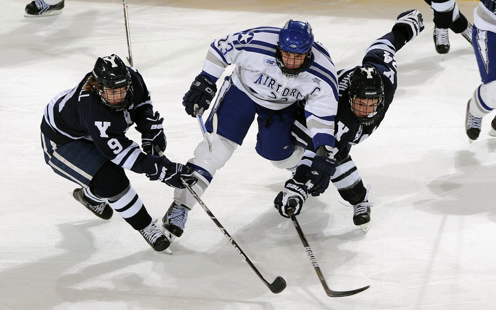 华体会体育-精彩瞬间：场上每一秒都值得回顾！，精彩瞬间啥意思